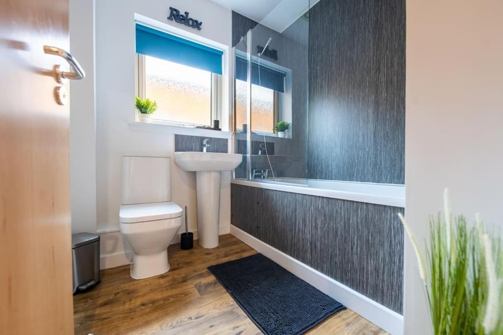 Modern City Centre Apartment In Inverness Dış mekan fotoğraf