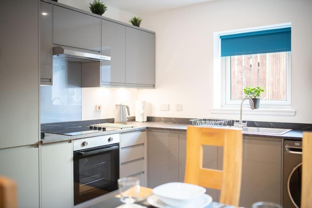 Modern City Centre Apartment In Inverness Dış mekan fotoğraf